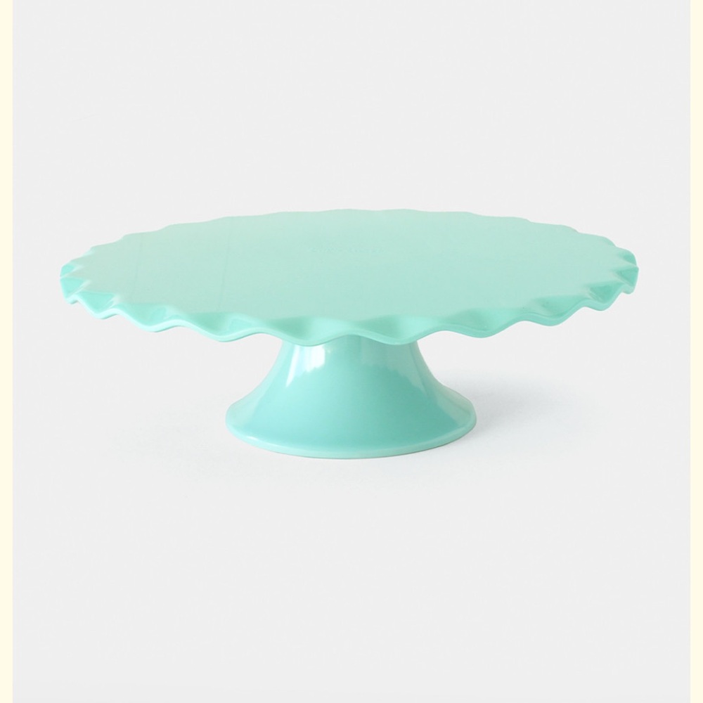 Susie Cakes cake stand
